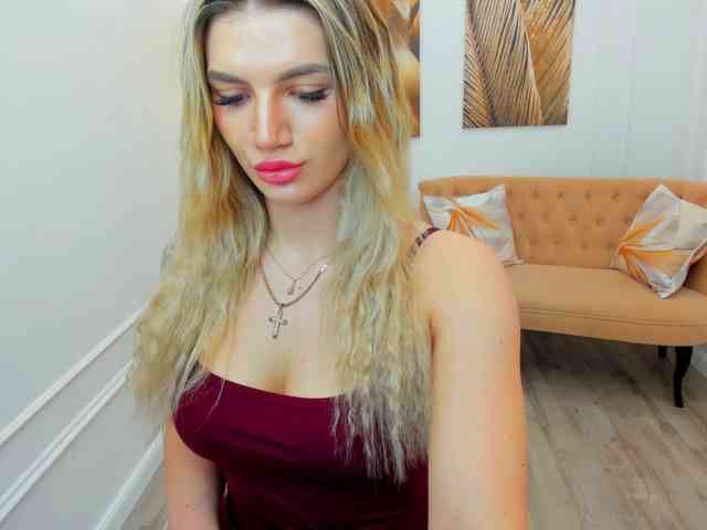 SelenaMoonlight webcam