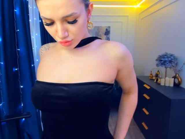 SelenaMoonlight webcam