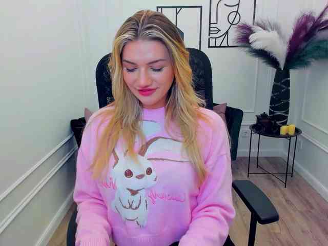 SelenaMoonlight webcam