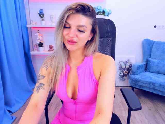 SelenaMoonlight webcam