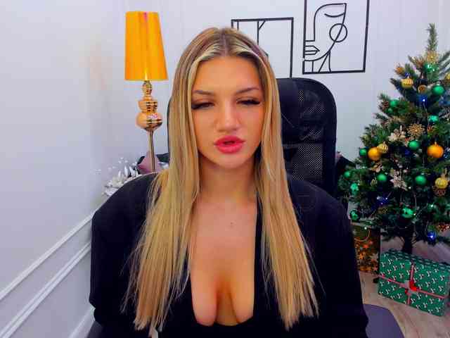 SelenaMoonlight webcam