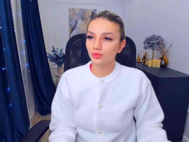 SelenaMoonlight webcam