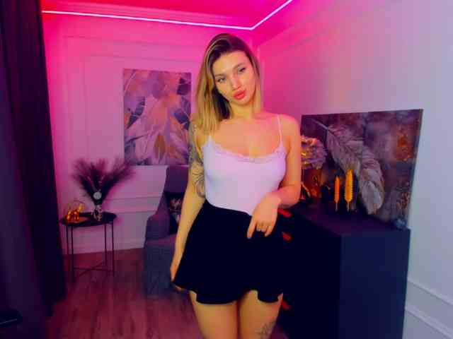 SelenaMoonlight webcam