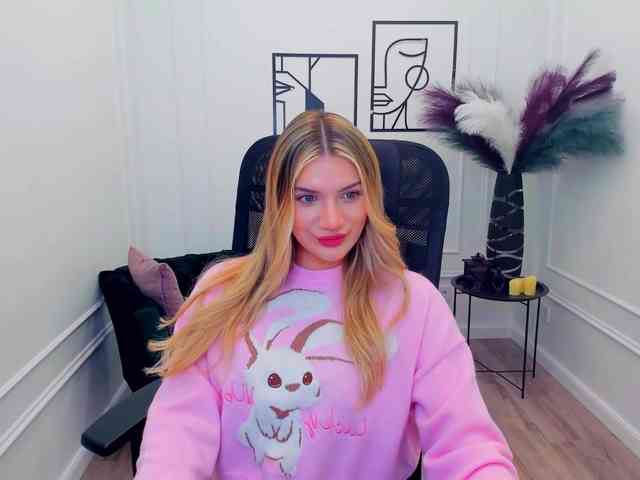 SelenaMoonlight webcam