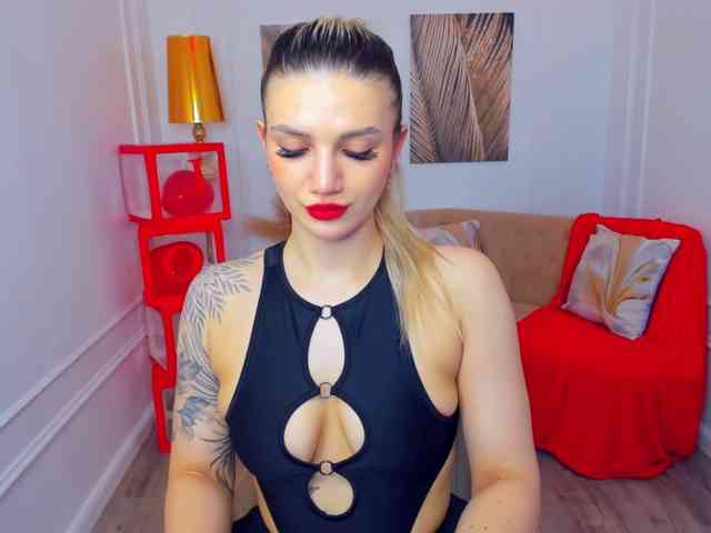 SelenaMoonlight webcam