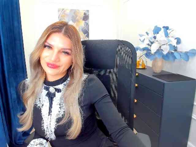 SelenaMoonlight webcam