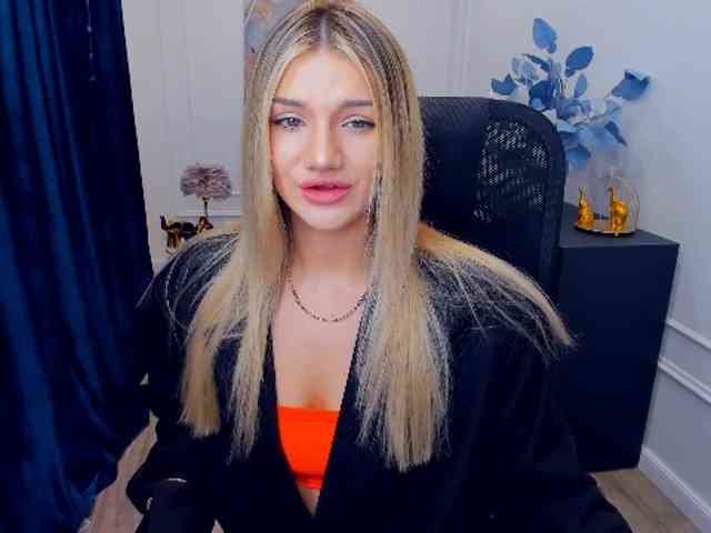 SelenaMoonlight webcam