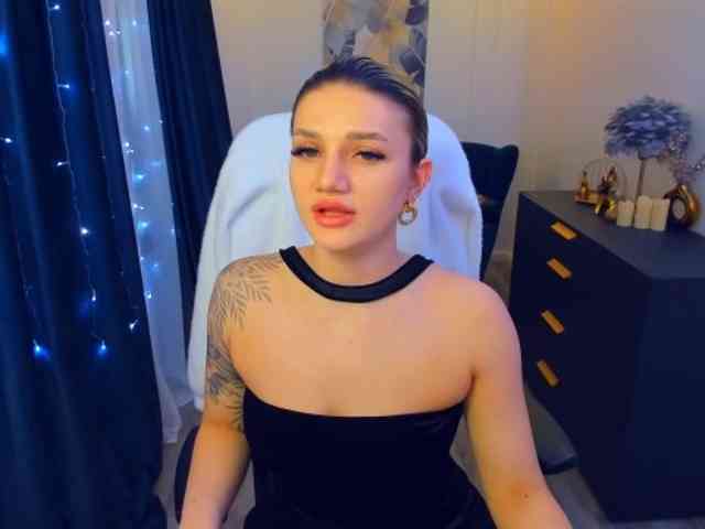 SelenaMoonlight webcam