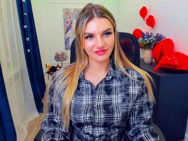 SelenaMoonlight webcam