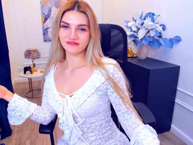 SelenaMoonlight webcam