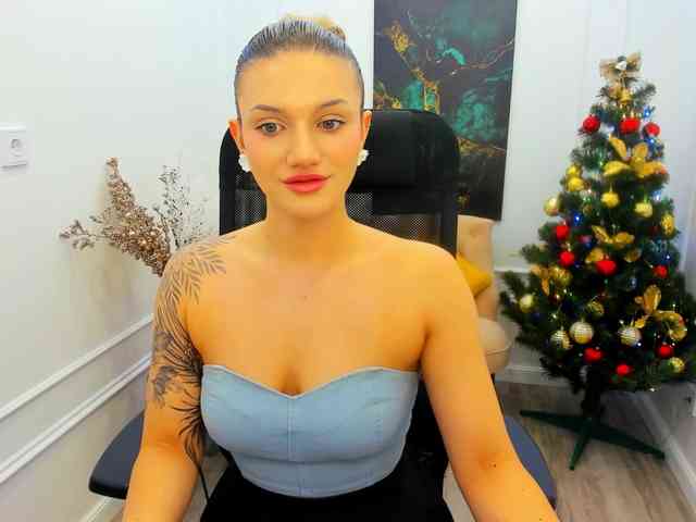 SelenaMoonlight webcam