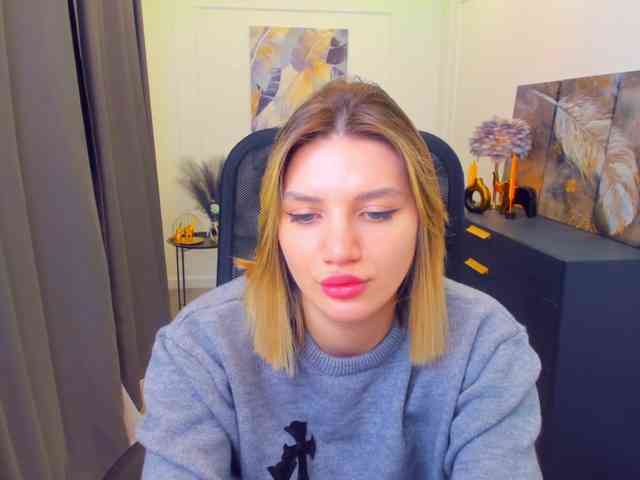 SelenaMoonlight webcam