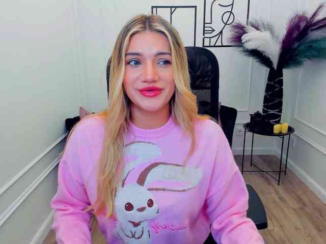 SelenaMoonlight webcam