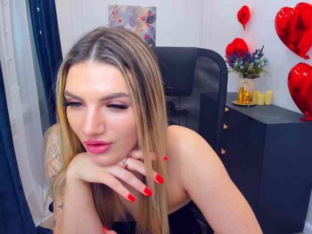 SelenaMoonlight webcam