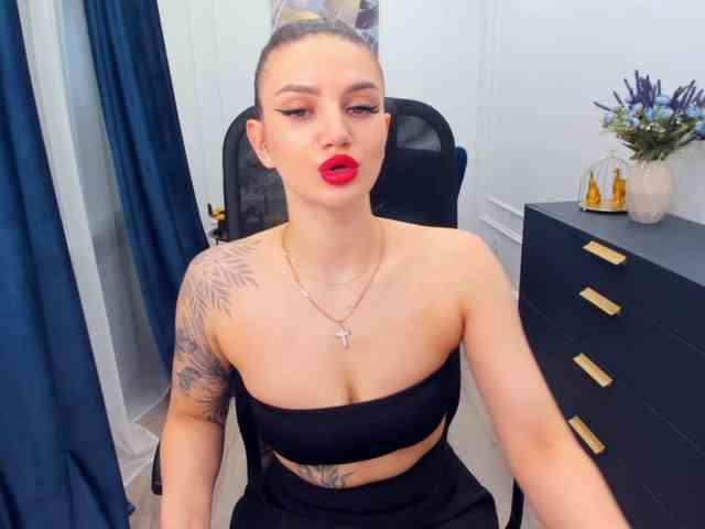 SelenaMoonlight webcam