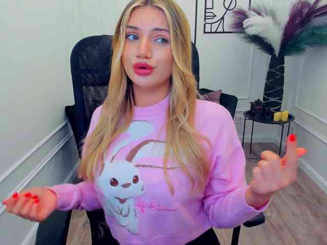 SelenaMoonlight webcam