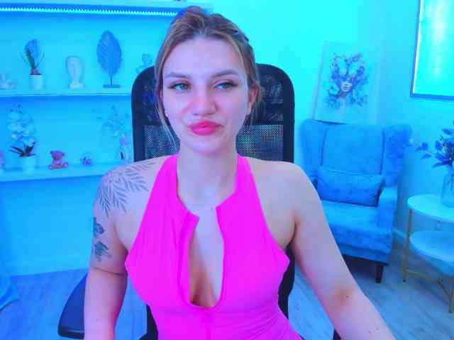 SelenaMoonlight webcam
