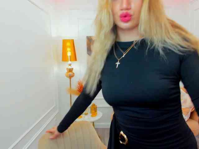 SelenaMoonlight webcam