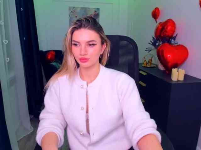 SelenaMoonlight webcam