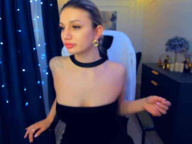 SelenaMoonlight webcam