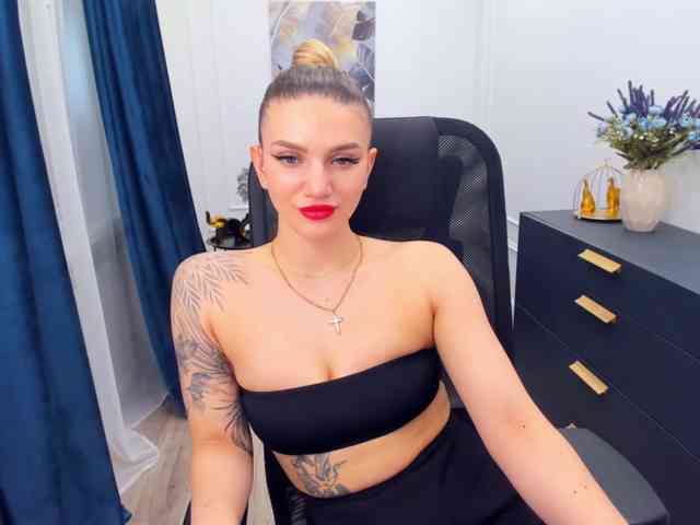 SelenaMoonlight SelenaMoonlight