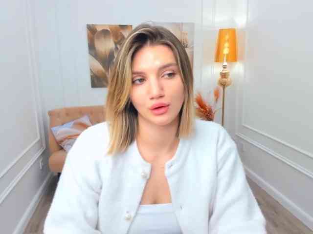 SelenaMoonlight Live Webcam on BongaCams