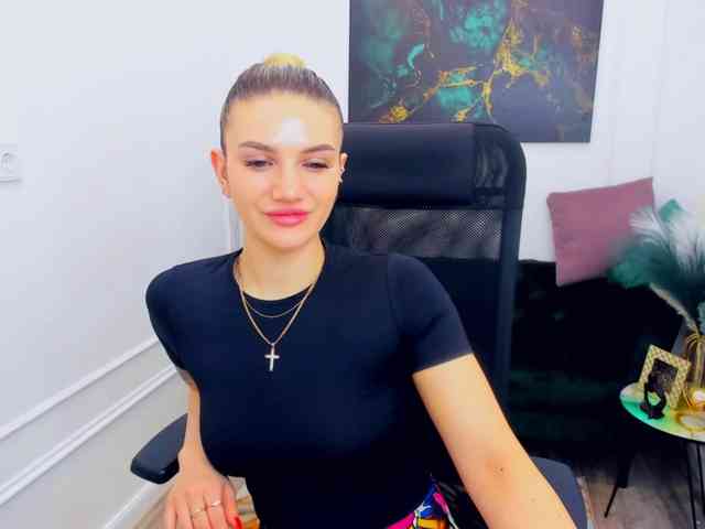 SelenaMoonlight webcam