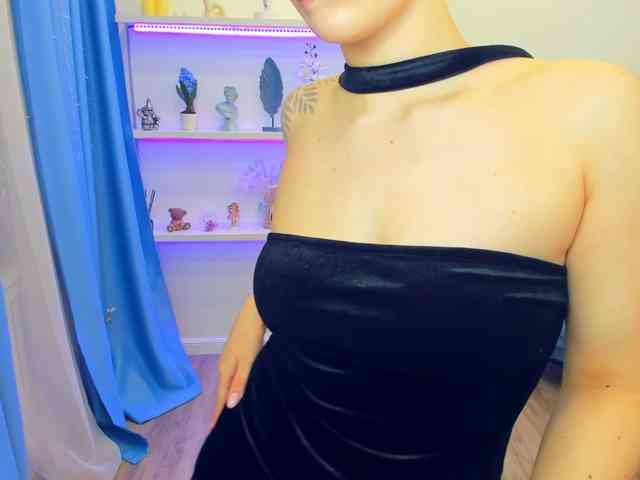 SelenaMoonlight webcam