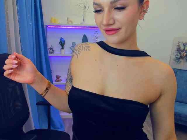 SelenaMoonlight webcam