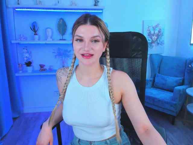 SelenaMoonlight webcam