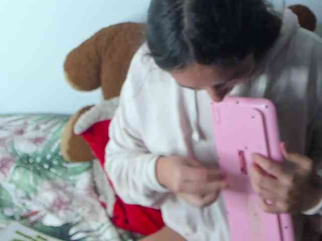 lizzykawai webcam