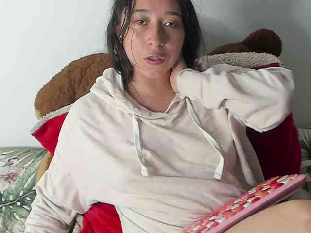 lizzykawai webcam