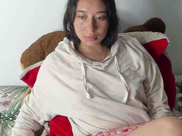 lizzykawai webcam