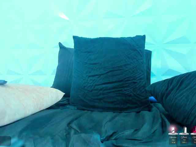 Natasha-Colins webcam