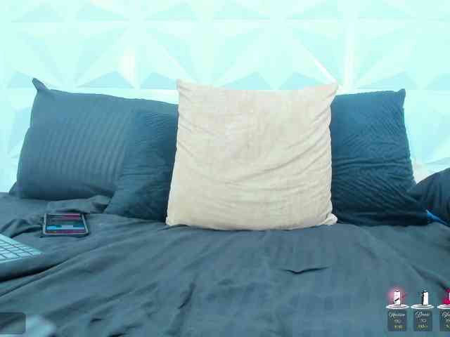 Natasha-Colins webcam