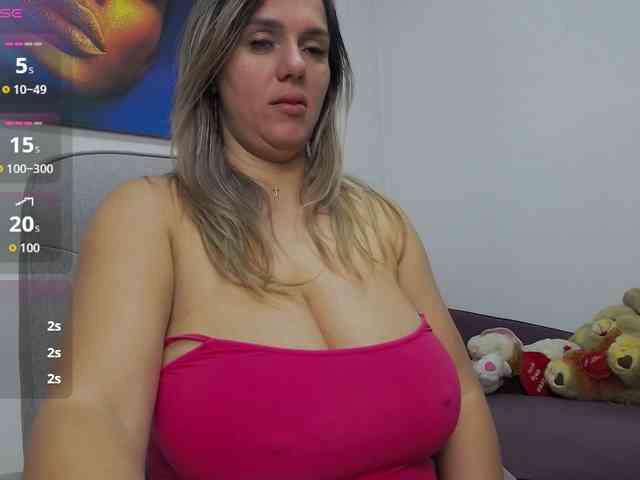 NatashaBoobs4U webcam