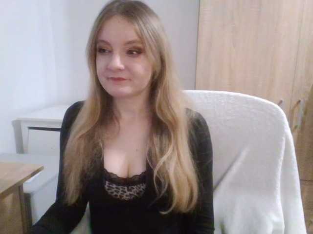 AlmaNatural from BongaCams is Freechat