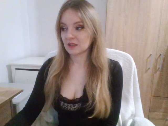 AlmaNatural from BongaCams is Freechat