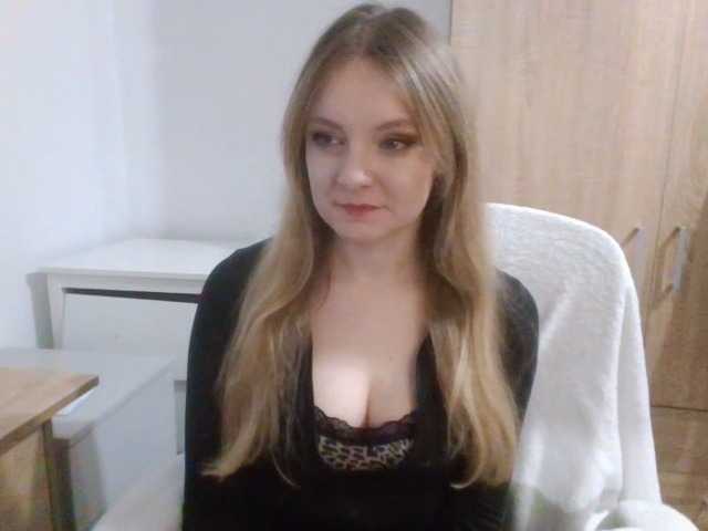 AlmaNatural from BongaCams is Freechat