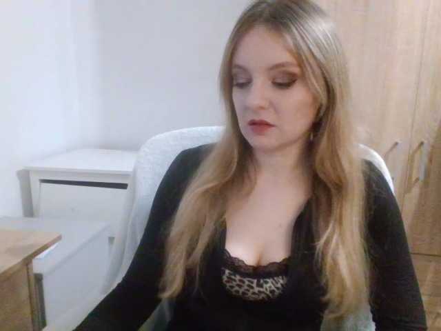 AlmaNatural from BongaCams is Freechat