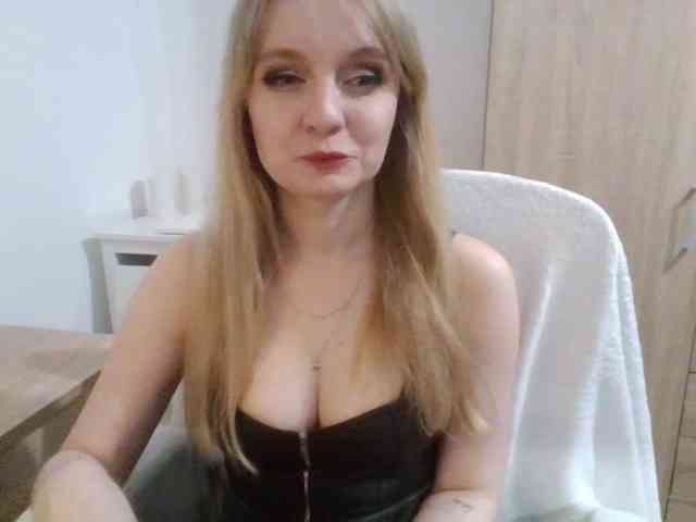 AlmaNatural bongacams