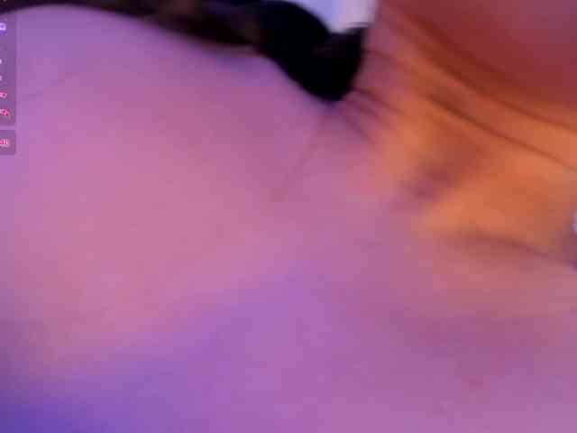 KimHiltoon webcam