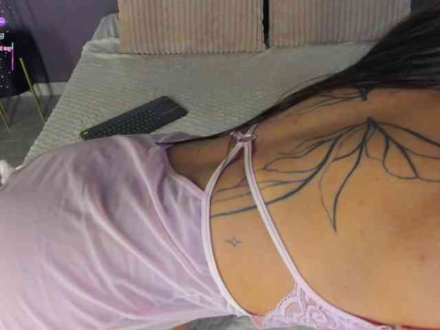 KimHiltoon webcam