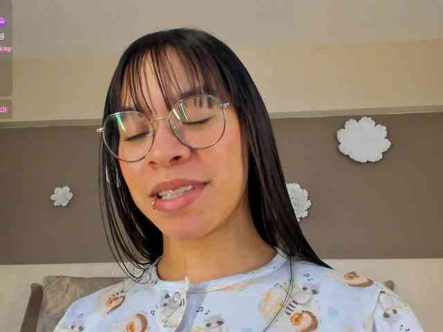 KimHiltoon webcam