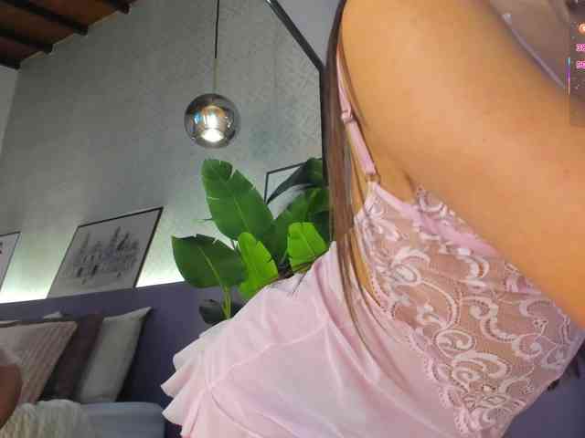 KimHiltoon webcam