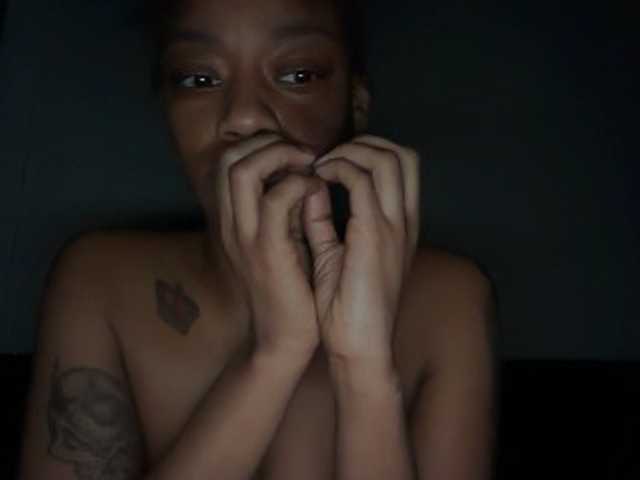 DelightfulDark webcam bongacams model stream image