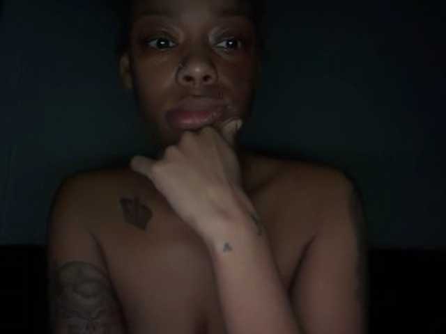 DelightfulDark webcam bongacams model stream image