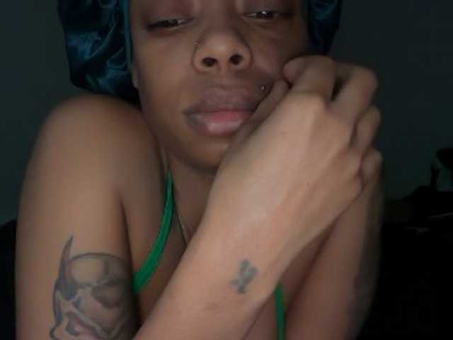 DelightfulDark webcam bongacams model stream image