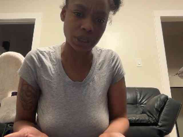 DelightfulDark webcam