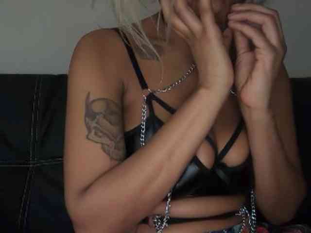 DelightfulDark webcam